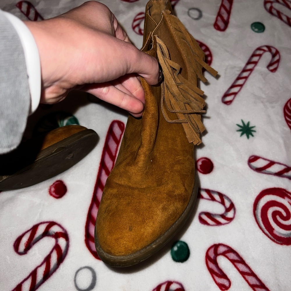 American Eagle Outfitters Brown Tan Fringe Booties Size 9 - Picture 3 of 9